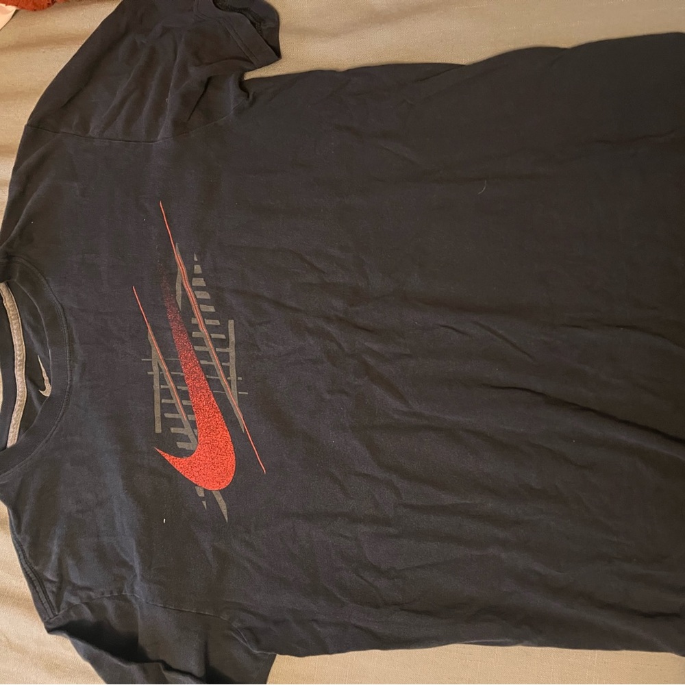 Nike Black and Red Men's Shirt